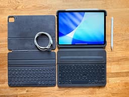 Apple iPad Pro surfplatta 64 GB med tangentbord