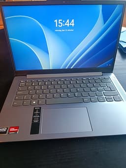 Lenovo IdeaPad Slim 3 14 laptop