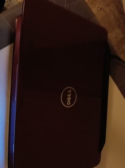 Dell laptop 15 tum röd