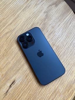 Apple iPhone 14 Pro 128 GB svart