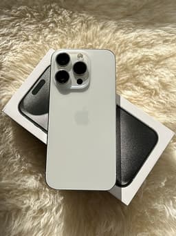 IPHONE 15 PRO 128GB 5 G WHITE TITANIUM 86%BATTERIHÄLSA