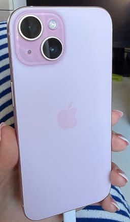 Rosa iPhone 15