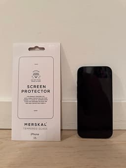 Apple iPhone 16 128 GB svart - skal + skärmskydd