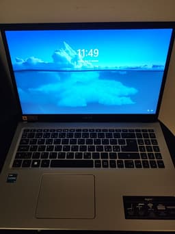 Acer Aspire 3 laptop silver Intel Core i3