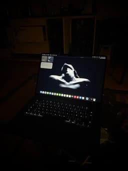 M4 MacBook Air 15” 16GB/256GB MIDNIGHT BLACK 100% Batteri 🔋