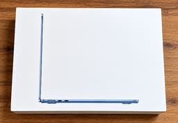 Apple MacBook Air 13” M4 / 2025 / 16 GB / 256 GB