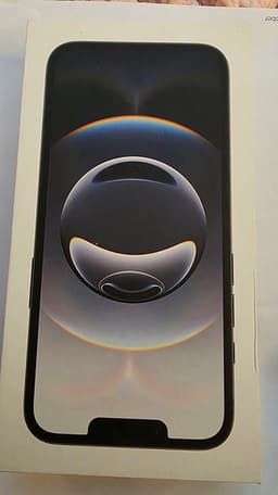 Apple iPhone 16 e mobil 128 GB svart