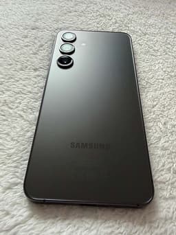 Samsung Galaxy S24 256 GB – Svart – 98 % batteri – Fint skick