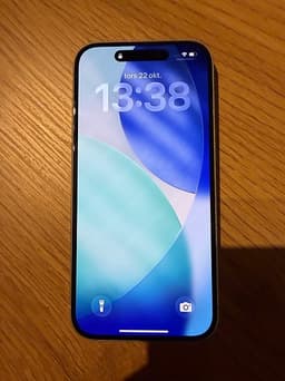 iPhone 15 128 GB grön – fullt fungerande