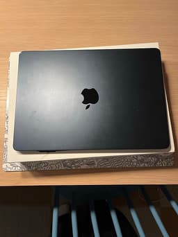 MacBook Air 13" M4 (2025) - 16 GB / 256 GB