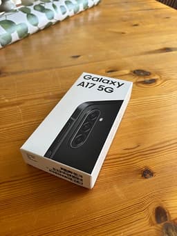 Samsung Galaxy A17 5G mobil 16 GB svart