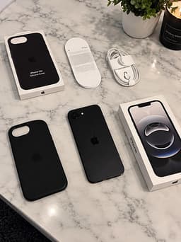 Apple iPhone 16e 128 GB svart