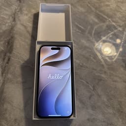 Apple iPhone 16 128 GB svart