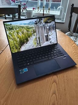 Asus Expertbook B9 - laptop med Windows 11 - intel i7
