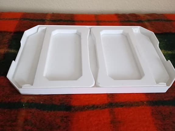 Sängbord för den sjuke eller för den late