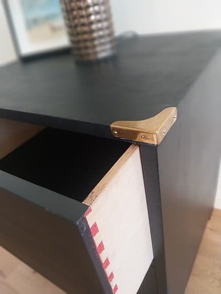 Sängbord, Danskt  Fantastiskt gediget/tungt