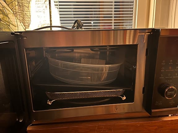 Bra micro med airfryer och crispfunktion