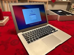 Apple MacBook Air Laptop Silver 13 tum 2017