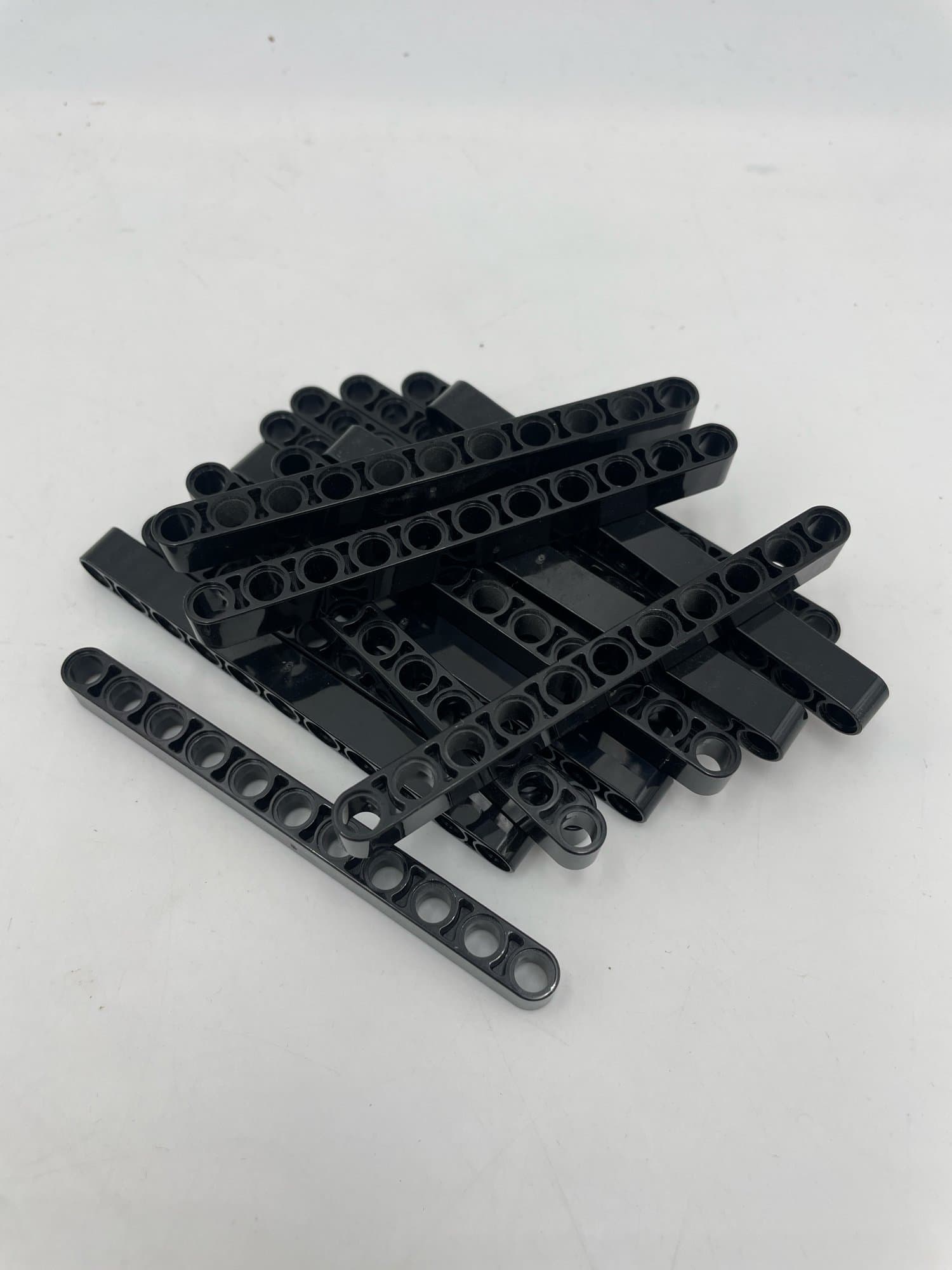 LEGO 15 Stück Technic Liftarm 1x11 Noppen in Schwarz