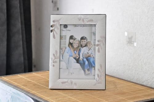 Cadre photo argenté avec feuilles (20 x 14 cm) - gris