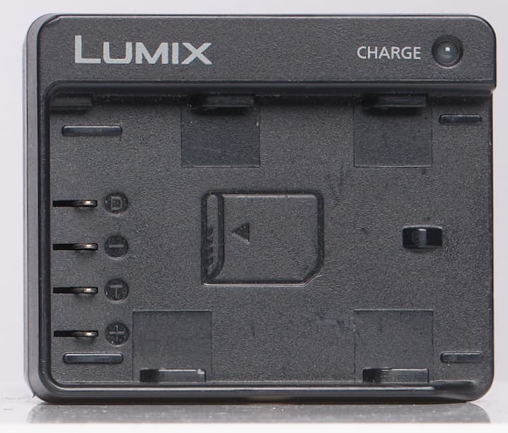 Panasonic DMW-BTC13 Charger for the DMW-BLF19 Battery - BGN - Bargain - With USB Micro B Cable | Used