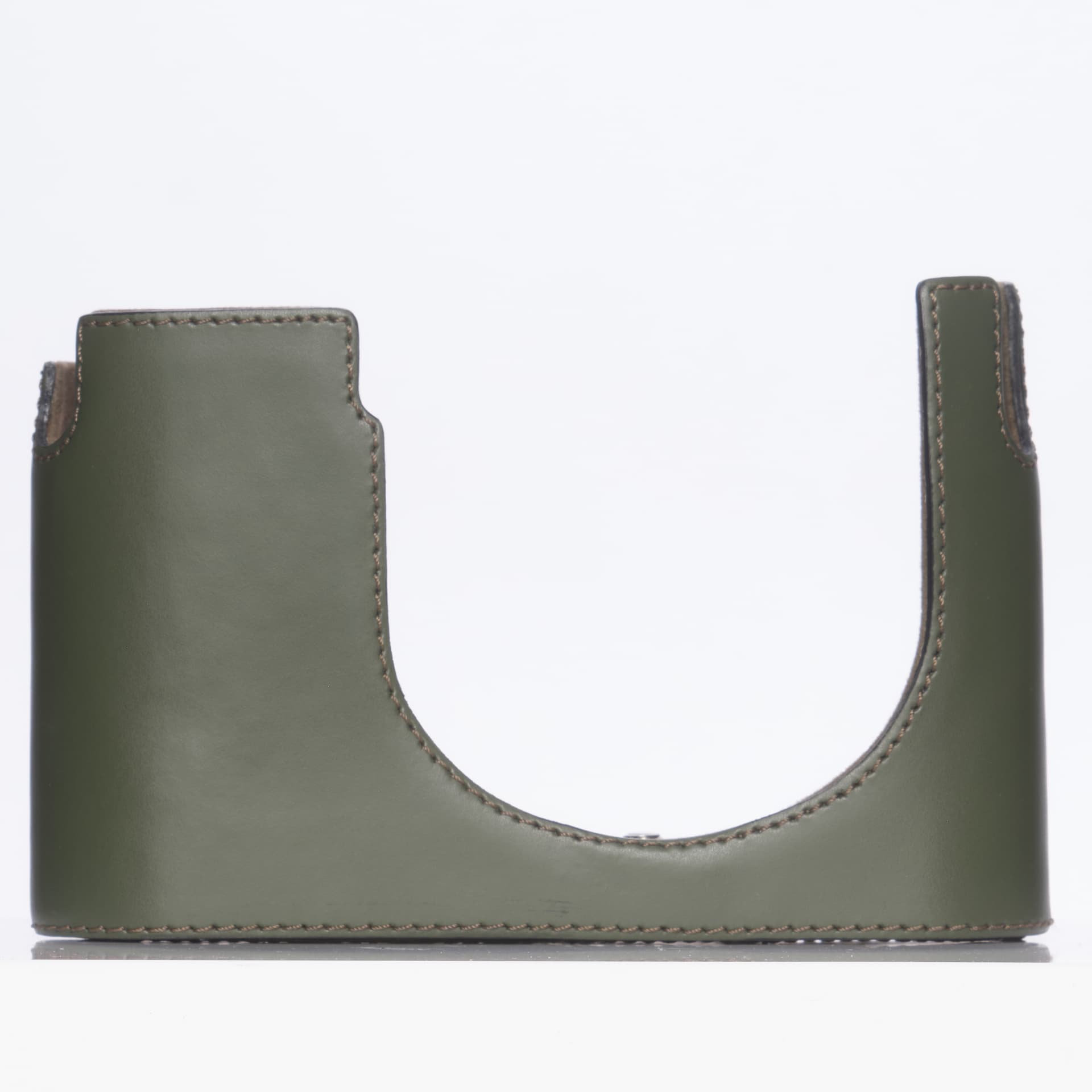 Leica Camera Protector Case for Q3, Olive Green Leather (19653) - EX+ - Excellent Plus | Used
