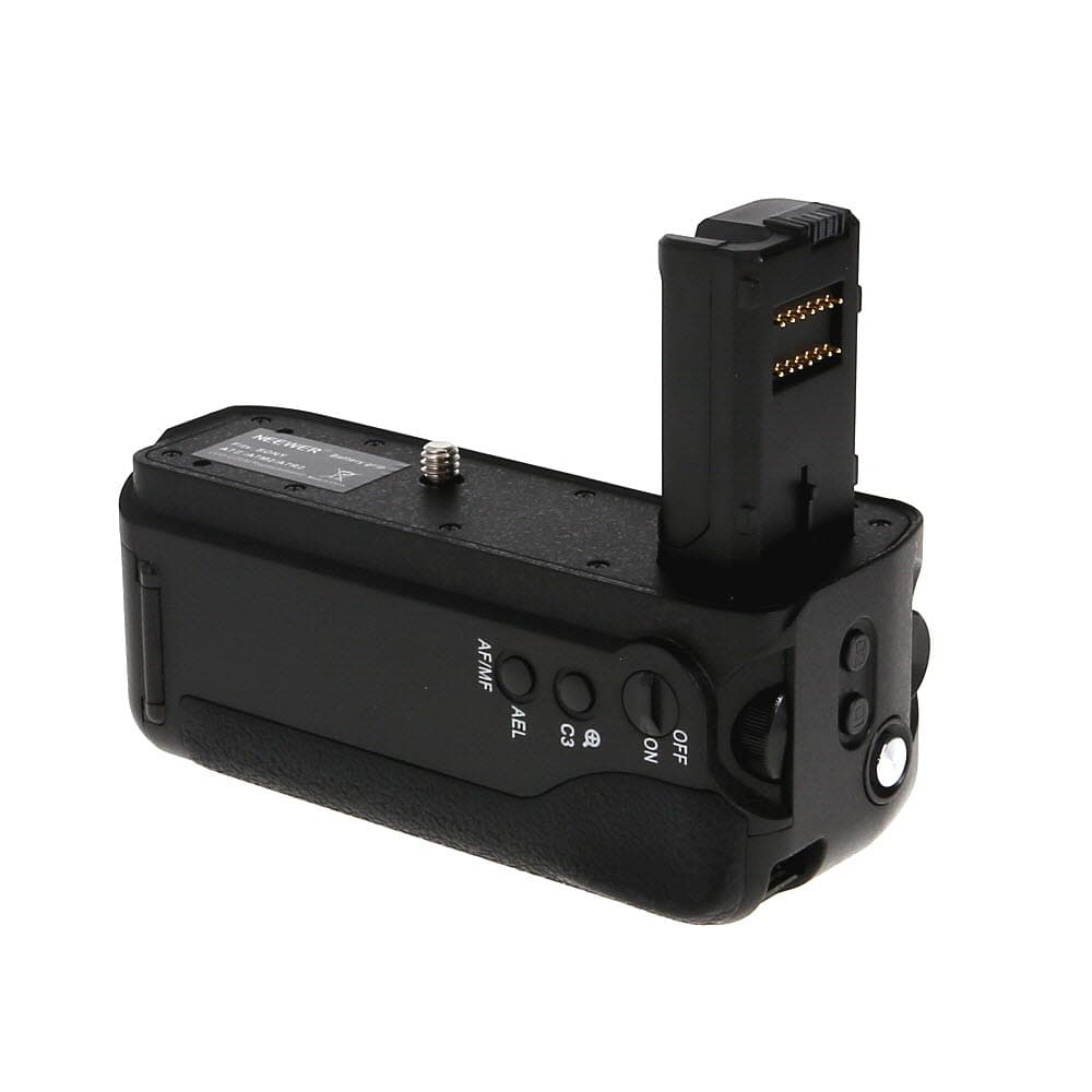 Neewer Vertical Battery Grip for Sony a7II, a7RII (uses single NP-FW50 Battery) - EX - Excellent | Used