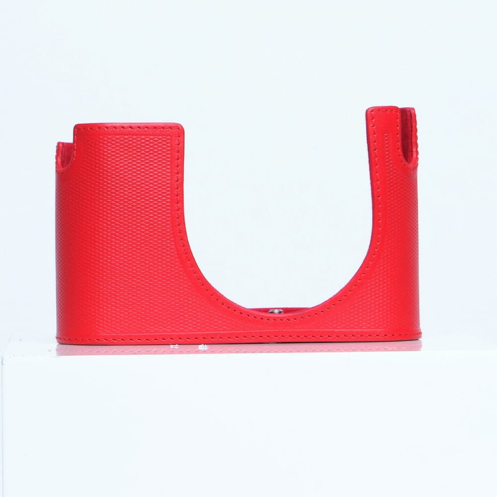 Leica Camera Protector Case for Q, Red Leather (19537) - EX+ - Excellent Plus | Used