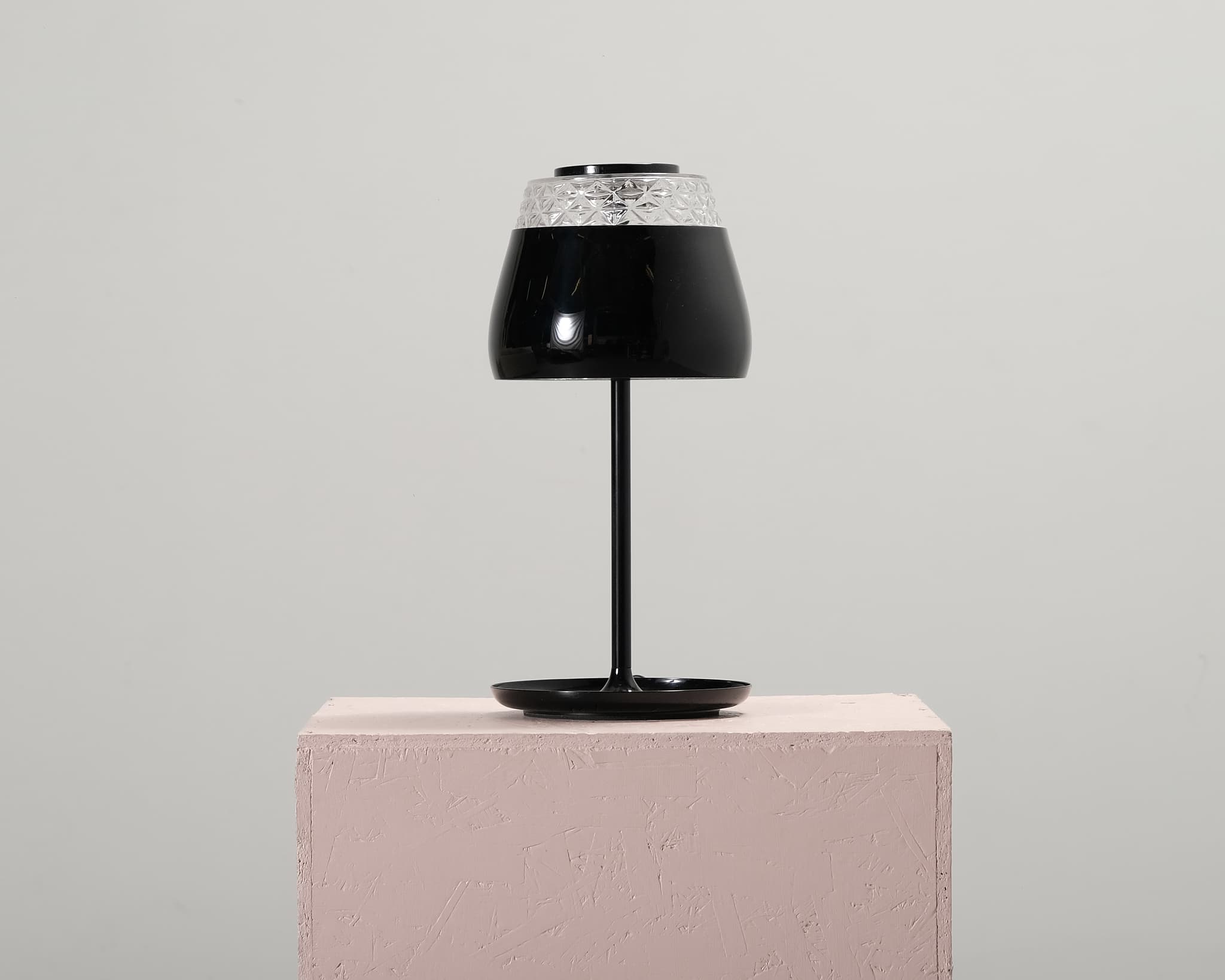 Moooi Valentine bordslampa svart