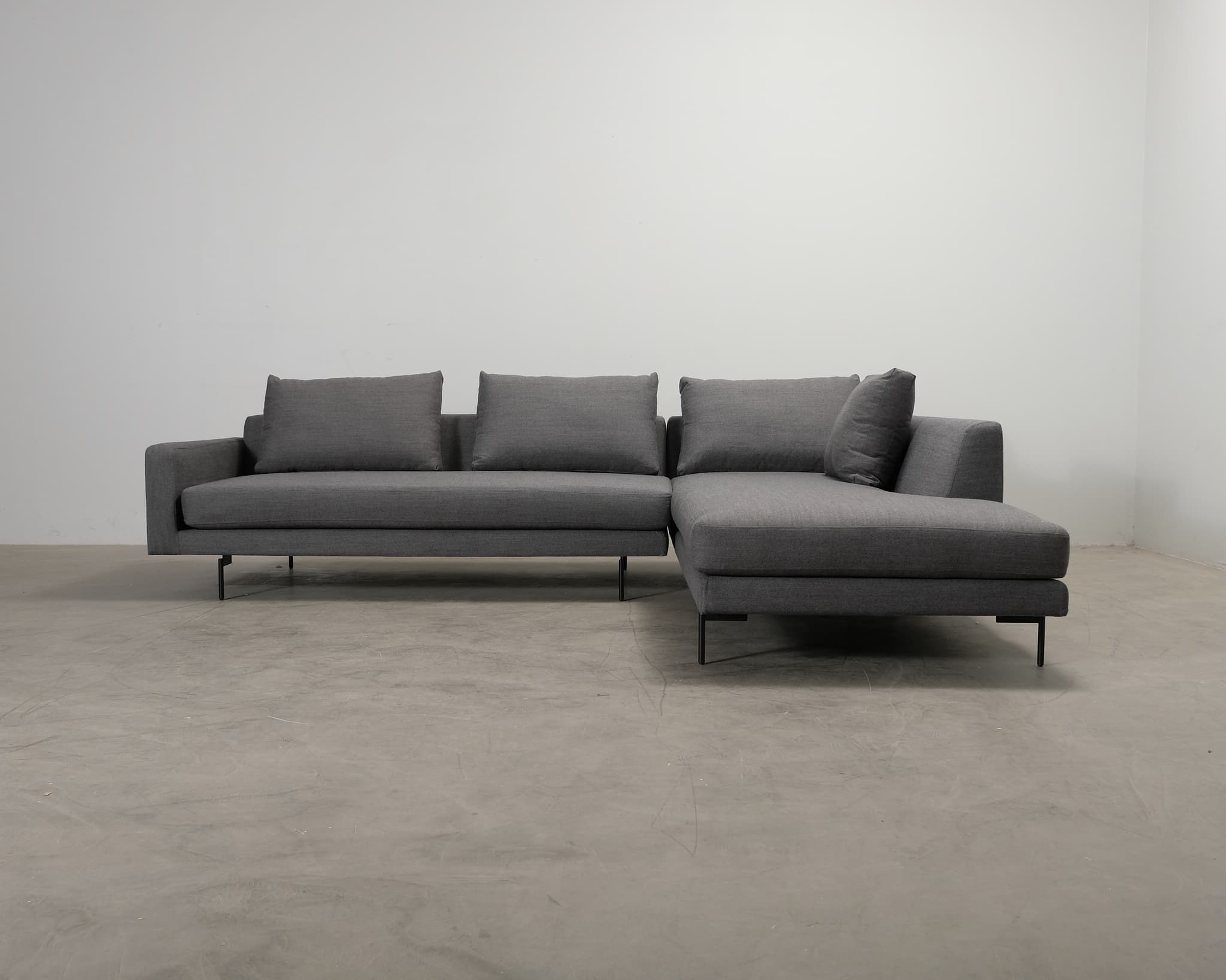 Wendelbo Edge V2 4-sits hörnsoffa grå