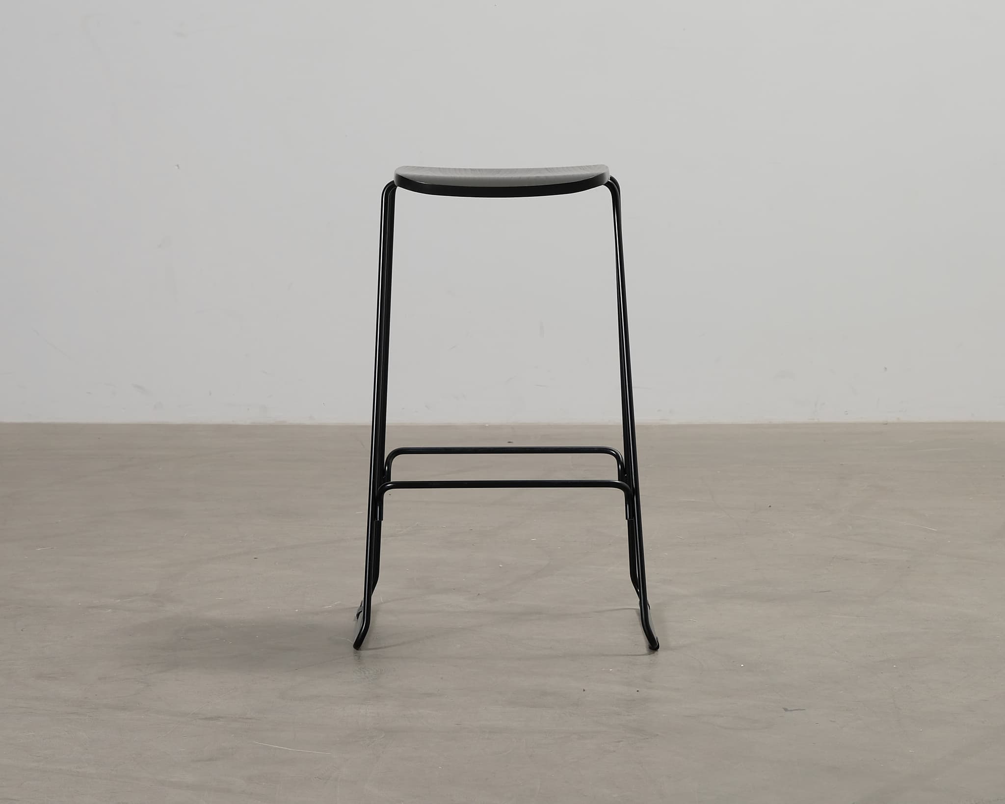 Normann Copenhagen Just barstol 75 cm svart