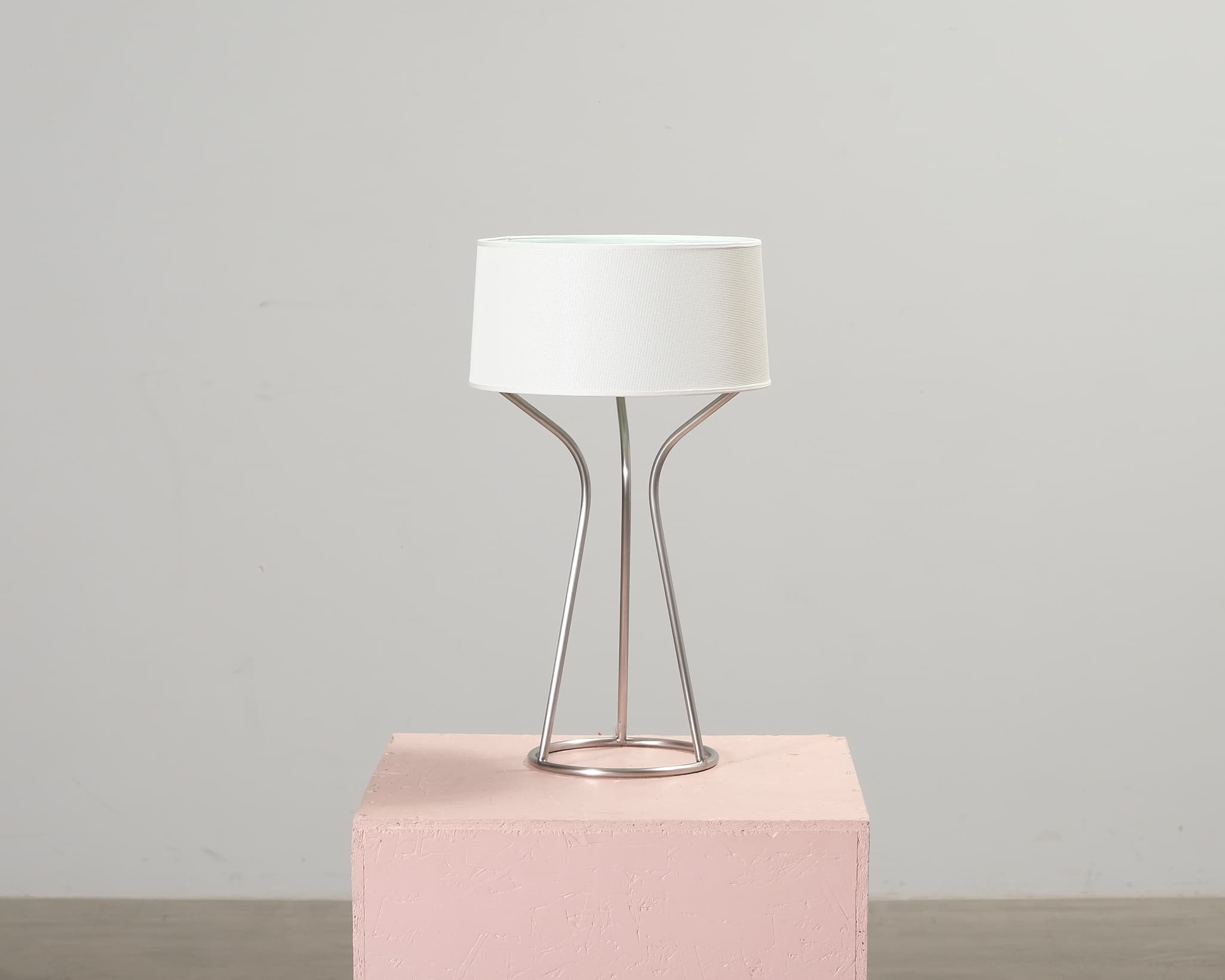 Örsjö Aria bordslampa vit / stål