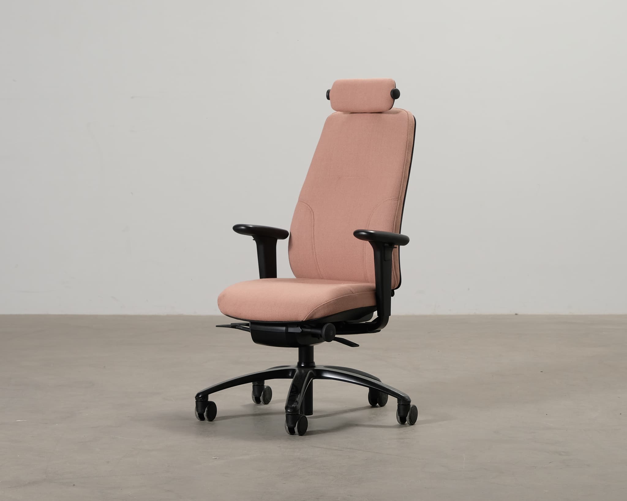 RH Logic 220 arbetsstol