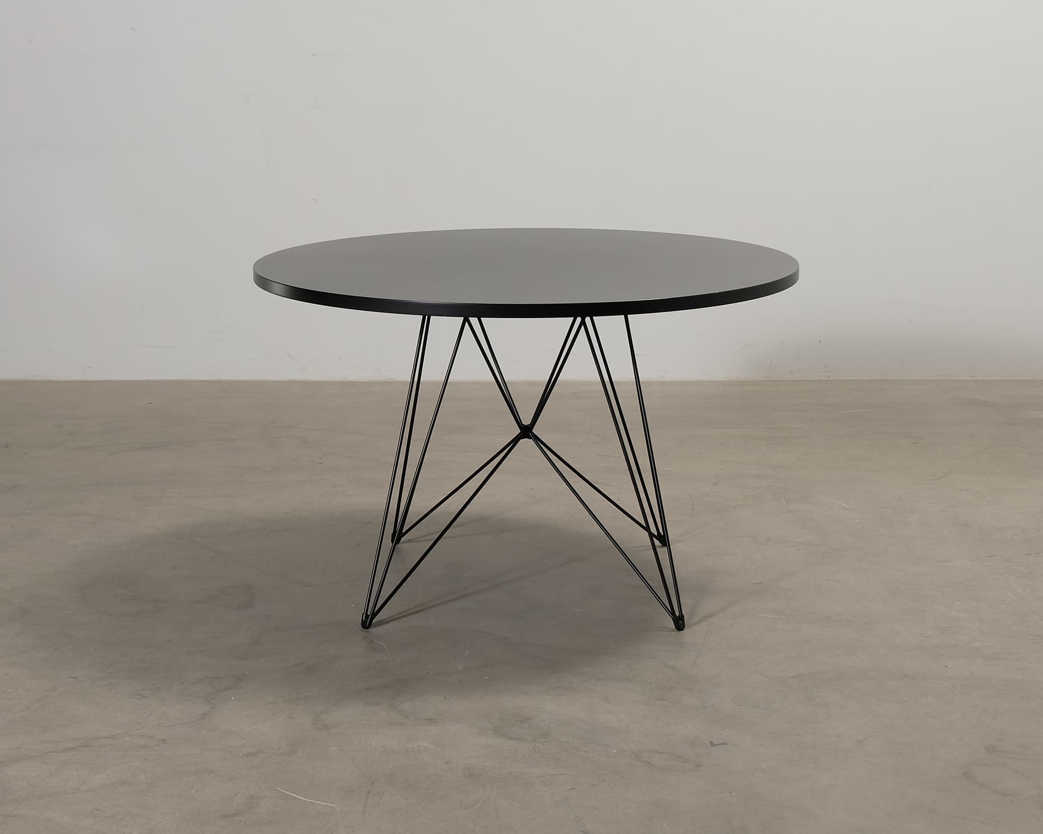 Magis Tavolo XZ3 matbord ø 120 cm svart