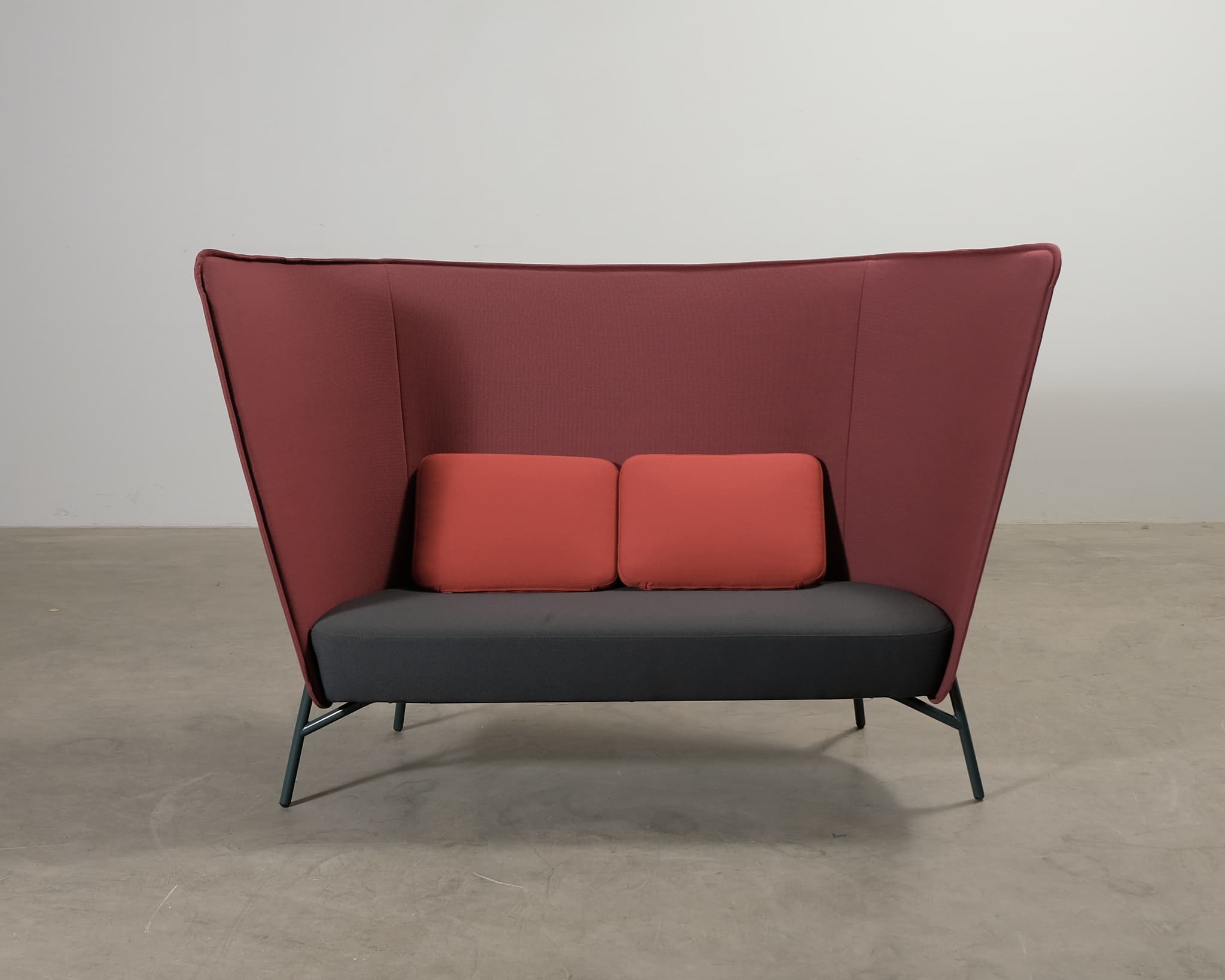 Inno Aura 2-sits soffa röd