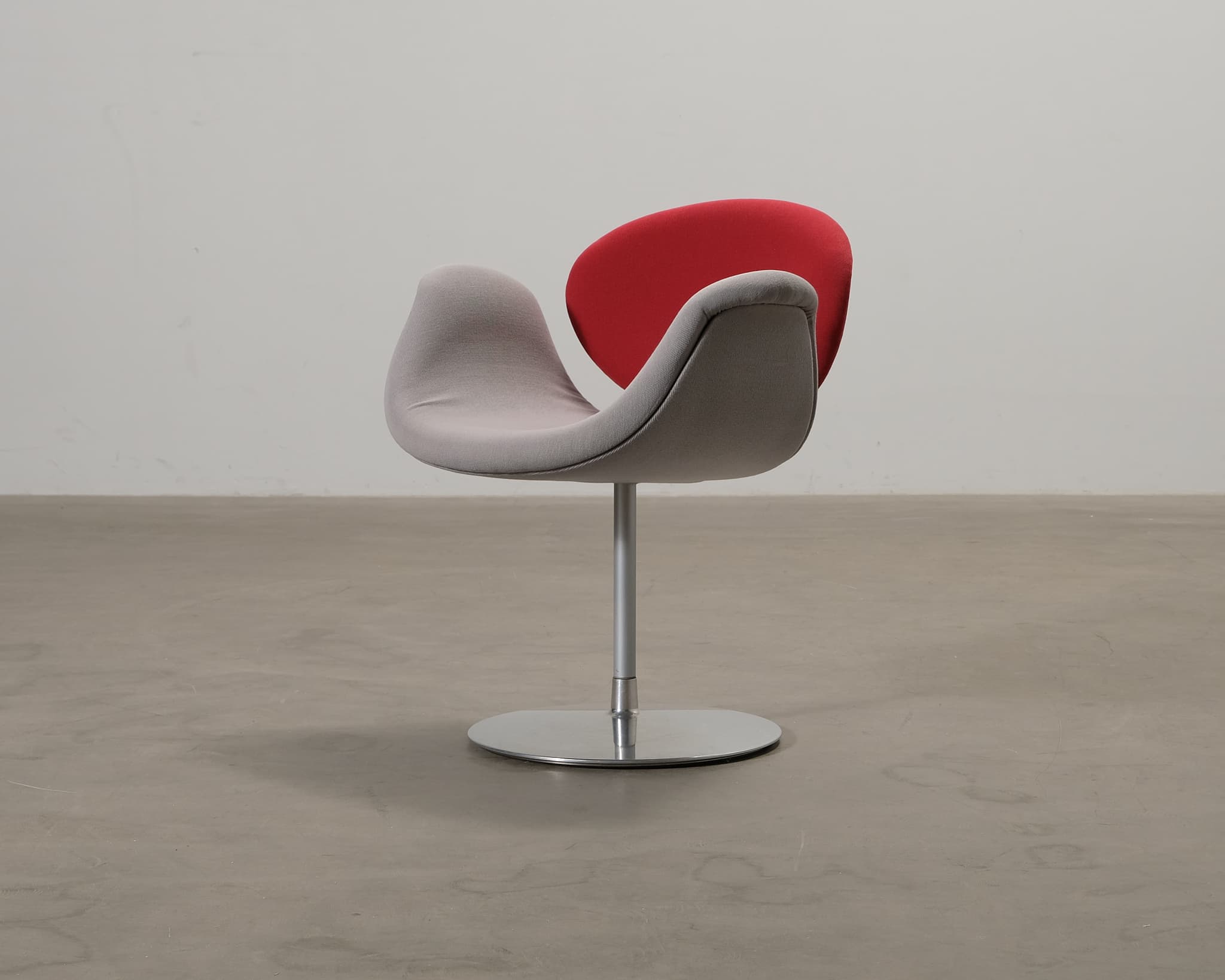 Artifort Tulip stol röd / grå