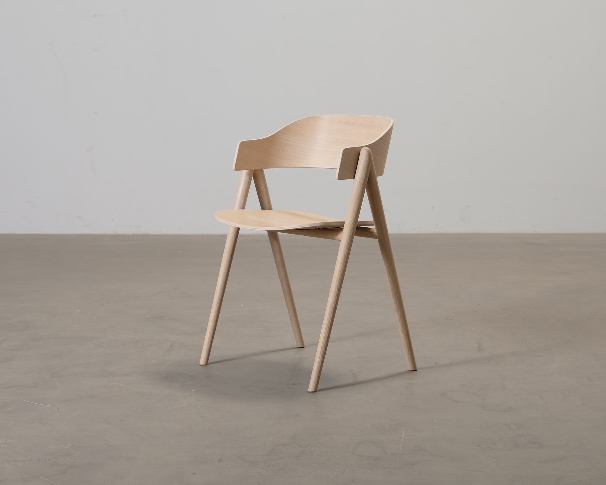 Forms & Objects Hennie matstol i ek