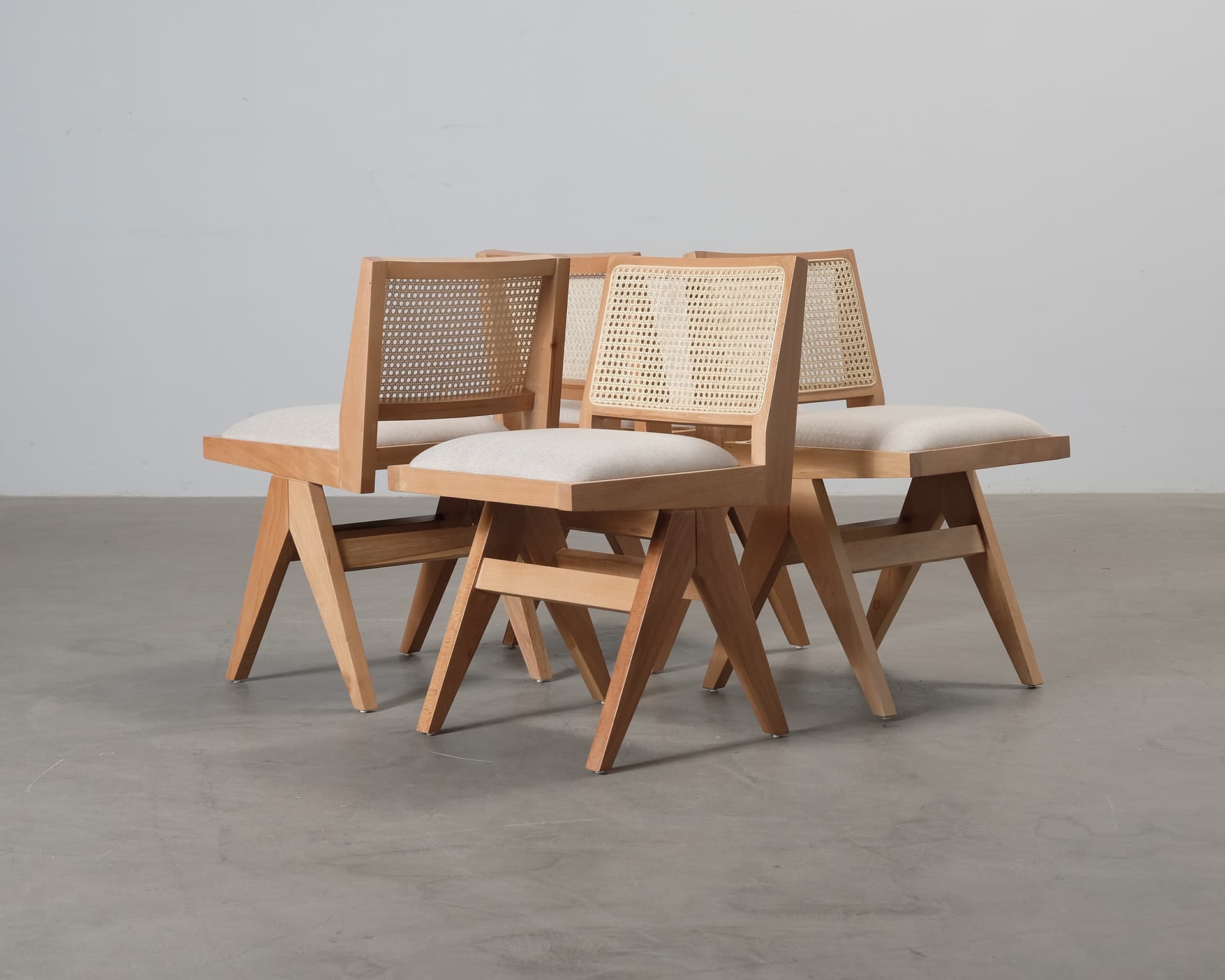 Ervin matstol, set om 4
