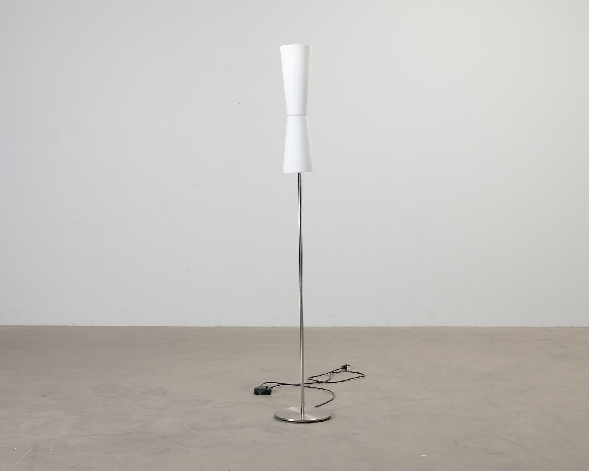 Oluce Lu-Lu golvlampa