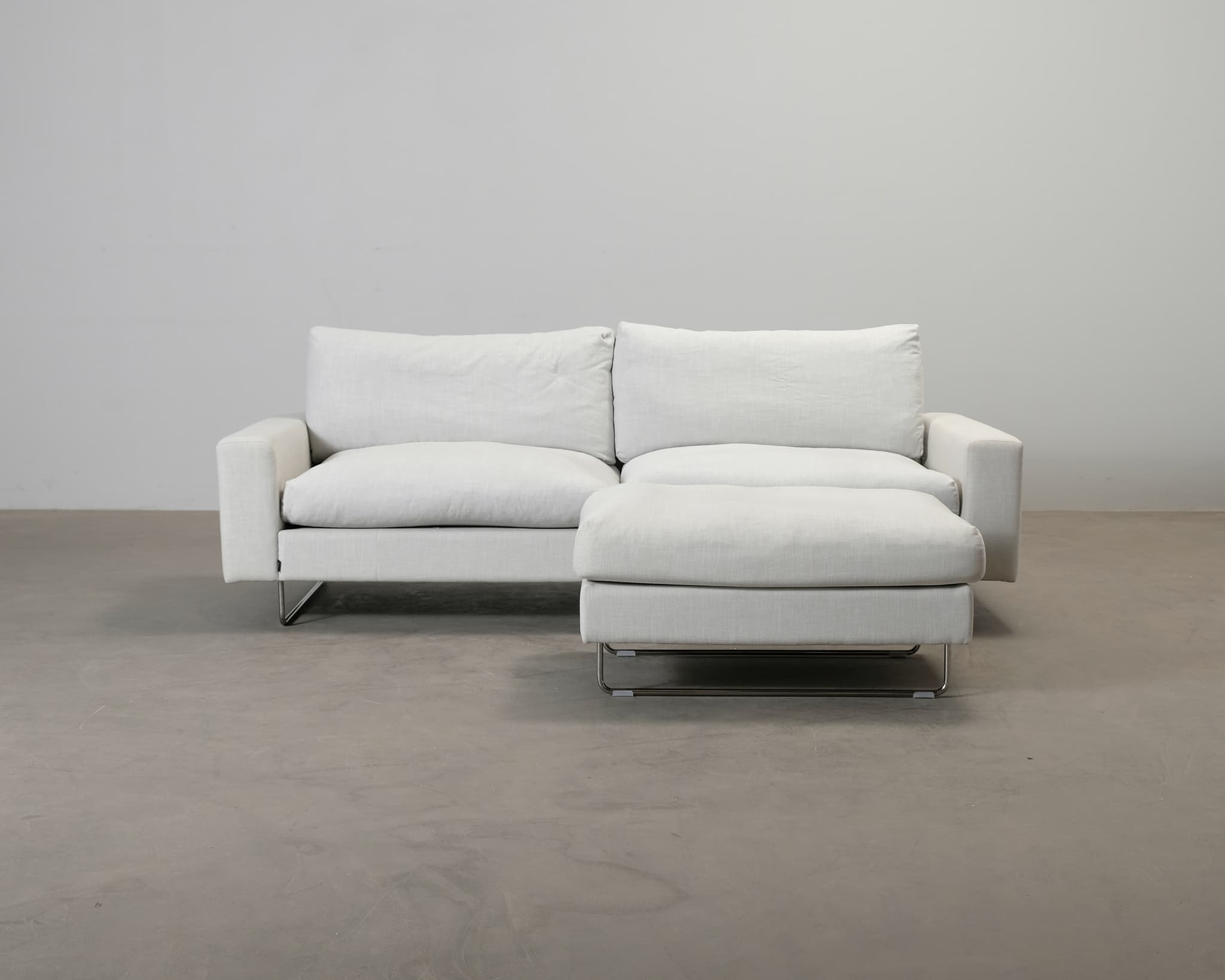 Isku Free 2,5-sits soffa med fotpall