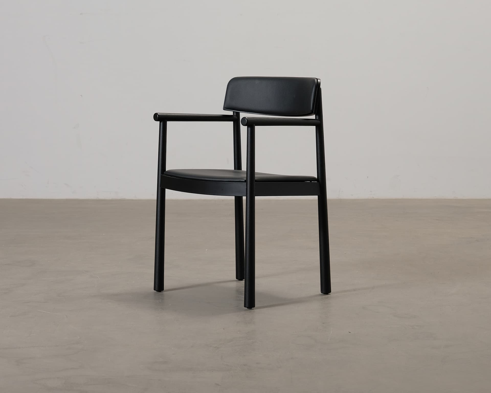 Normann Copenhagen Timb matstol svart