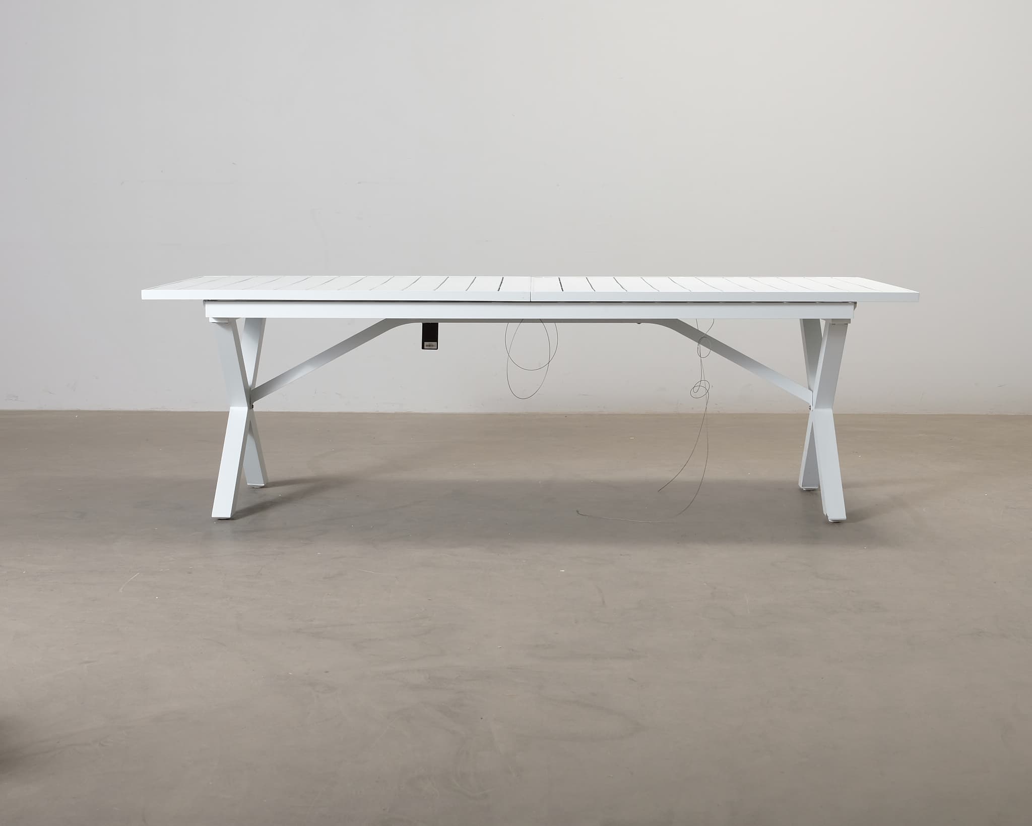 Brafab Hillmond trädgårdsbord 238 cm vit