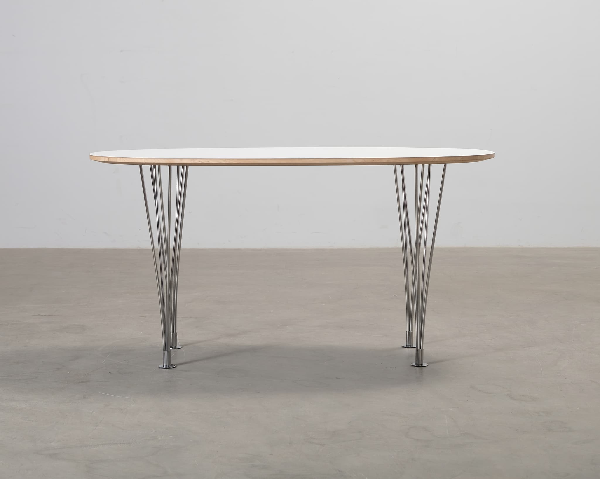 Bruno Mathsson Mi 349 Superellipse bord vit