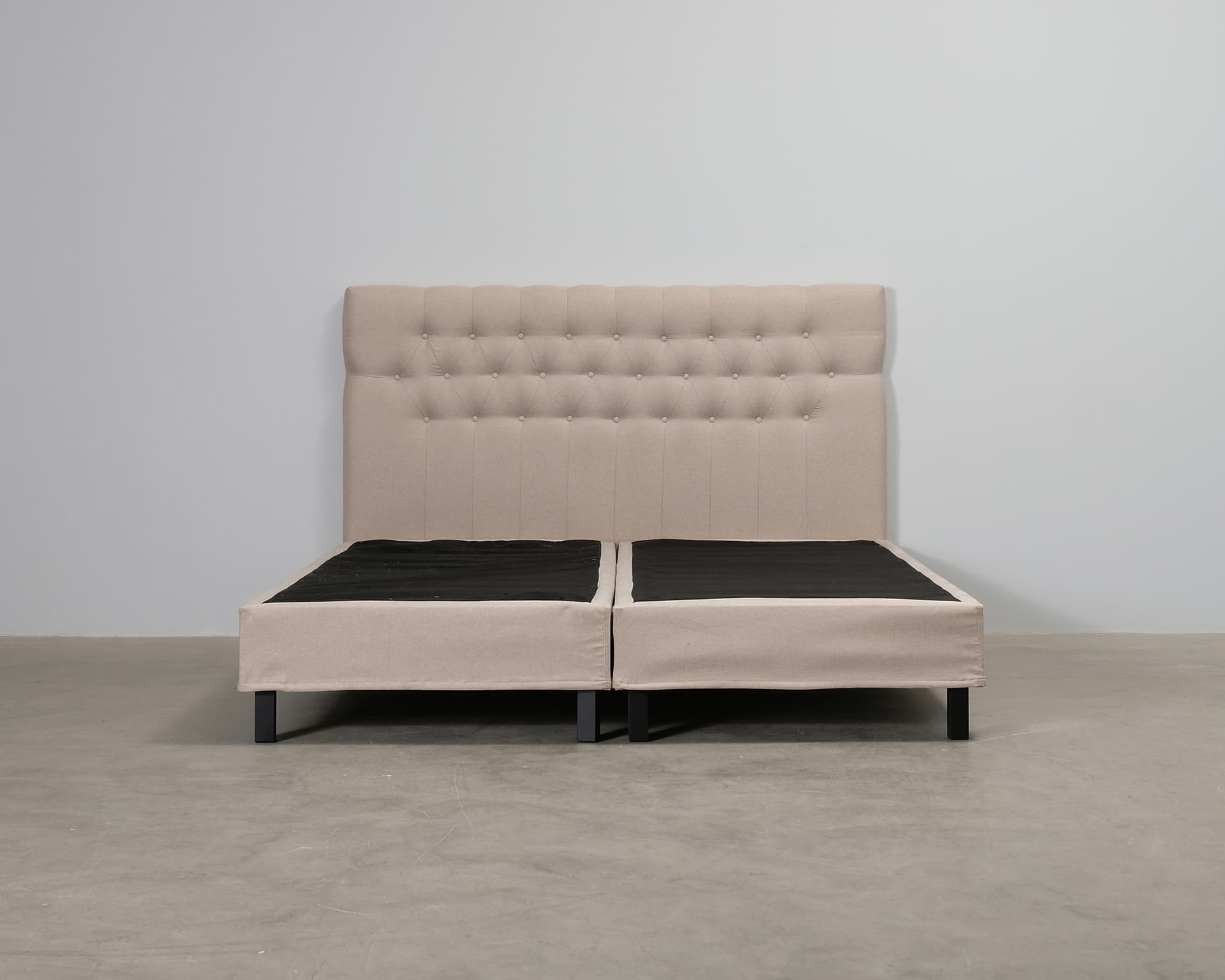 Hilton sängram 180 cm beige