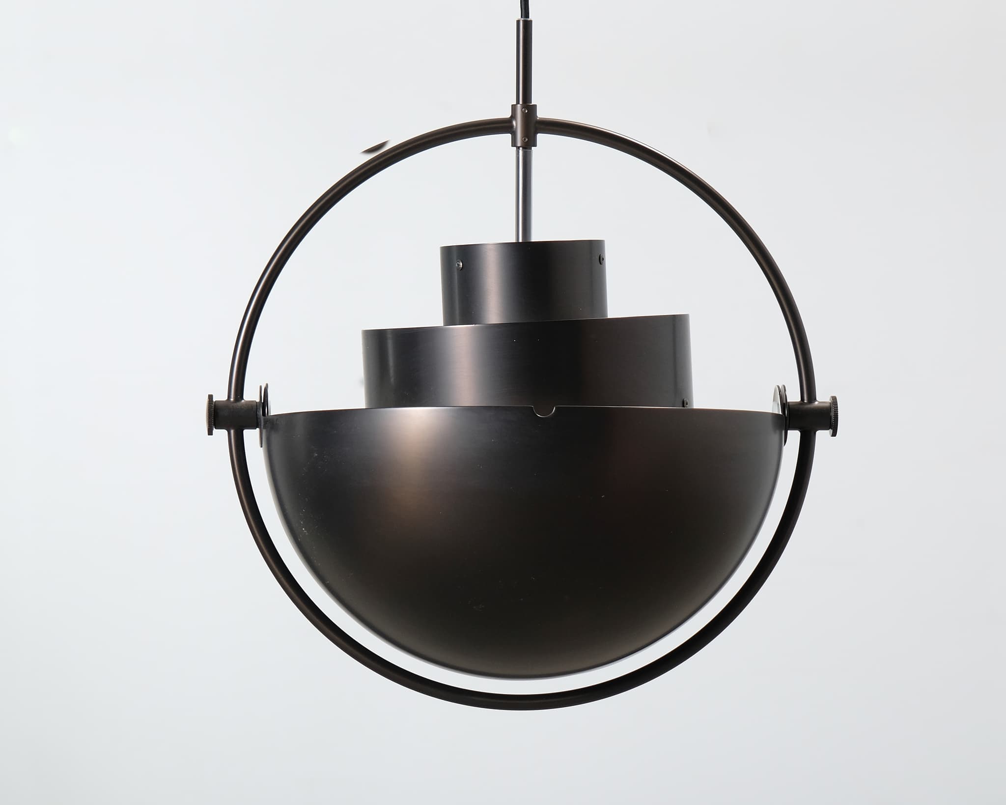 Gubi Multi-Lite pendellampa svart ø 36 cm