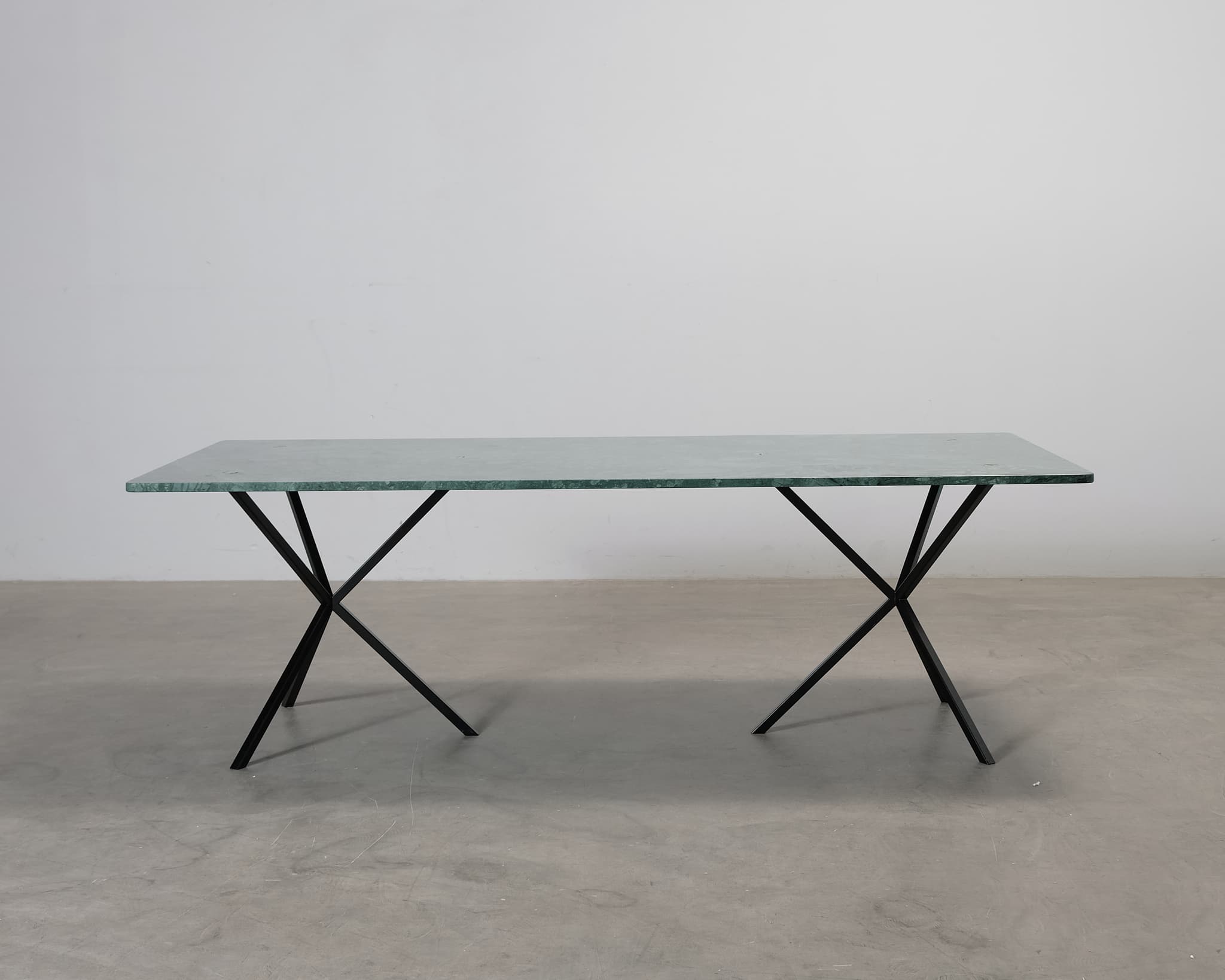 NEB No Early Birds matbord grön marmor 220 cm