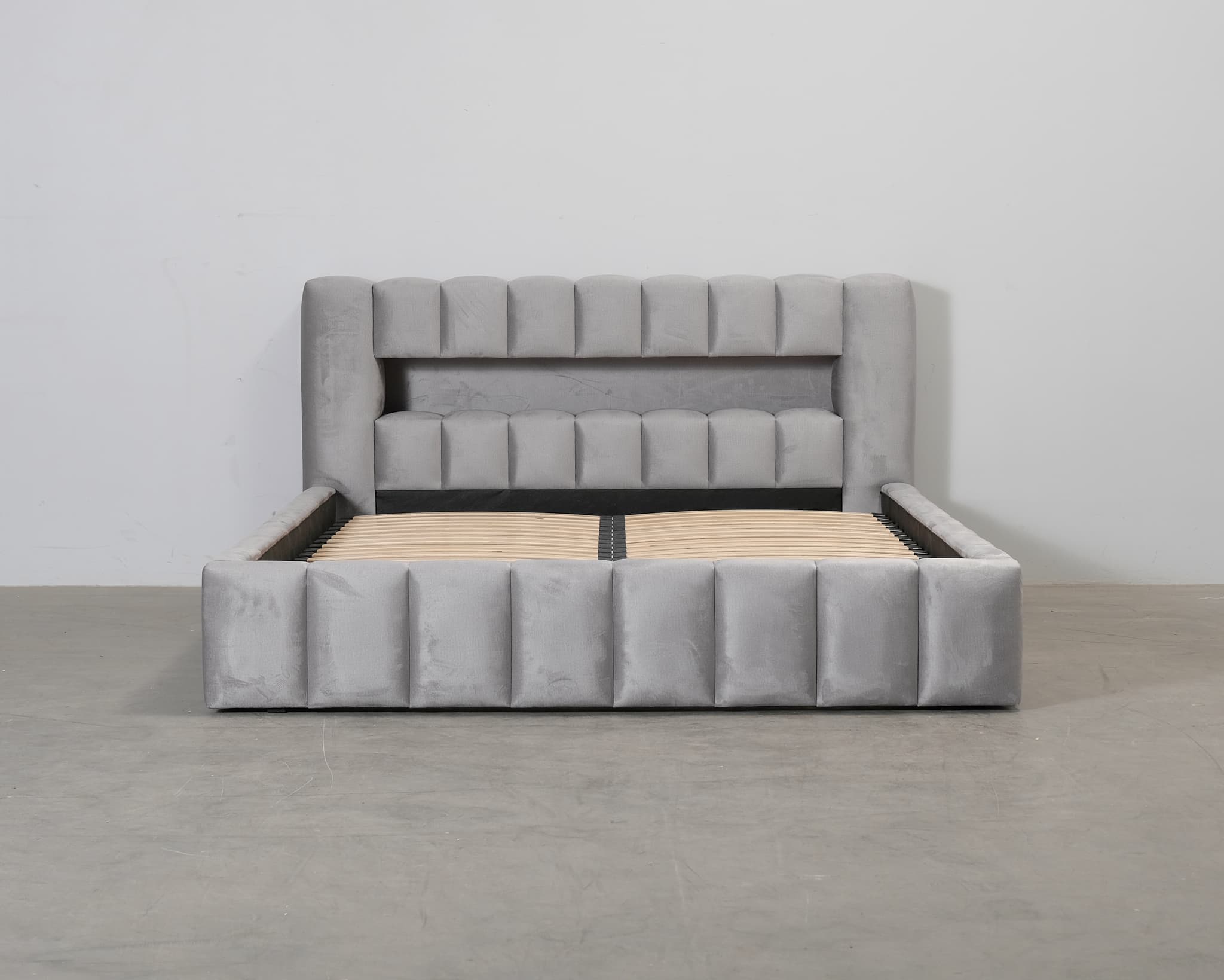 Lamica sängram 180 x 200 cm ljusgrå