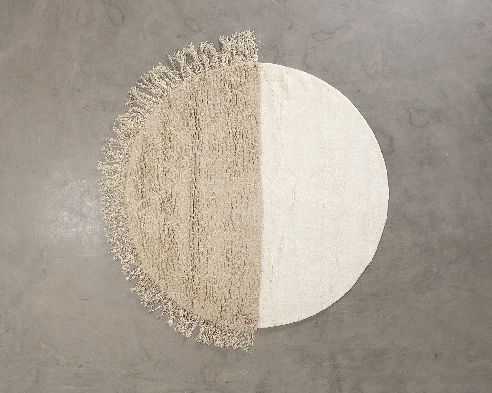 Woven Works Arc ullmatta ø 200 cm vit / beige