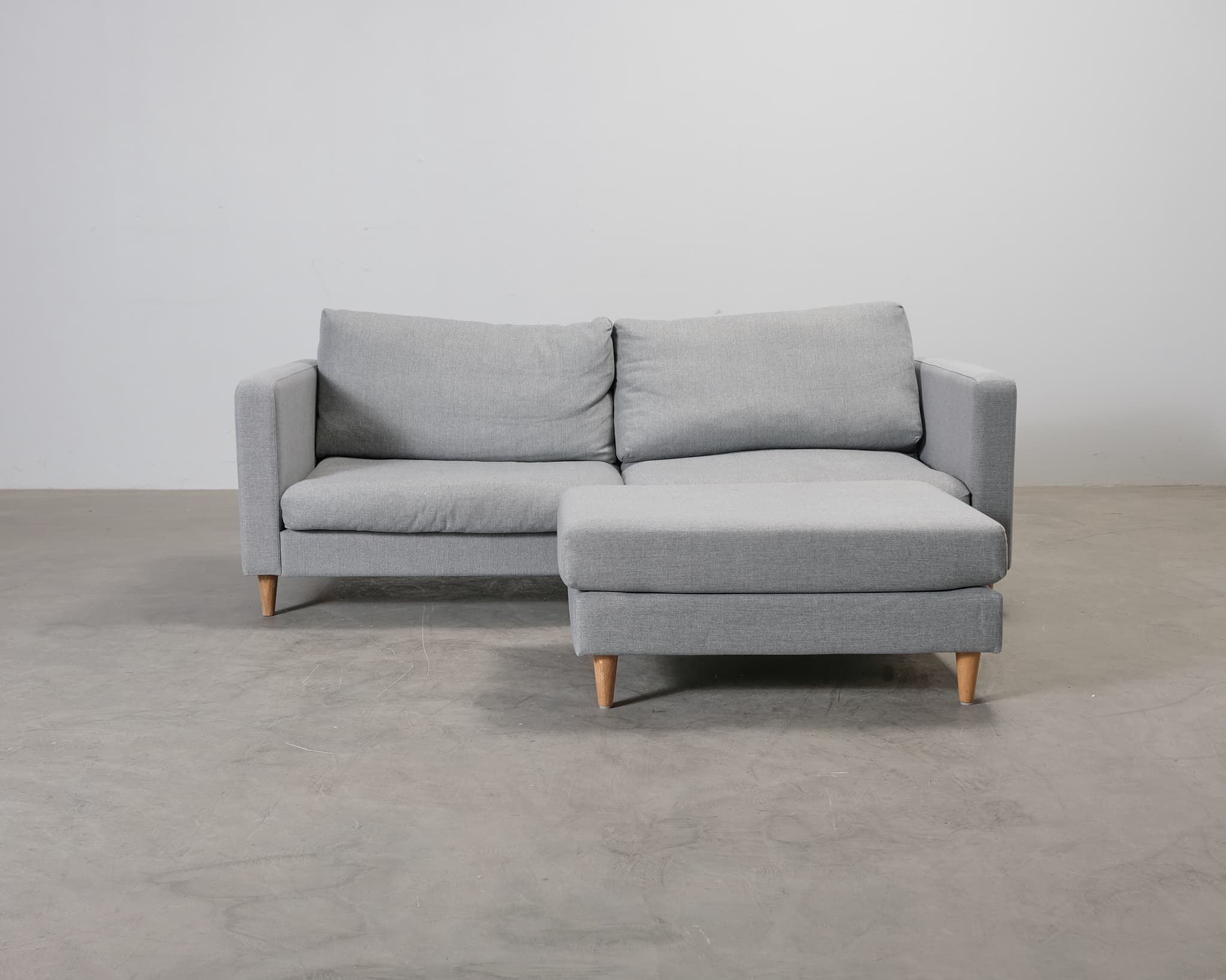Iris 2,5-sits soffa med fotpall grå