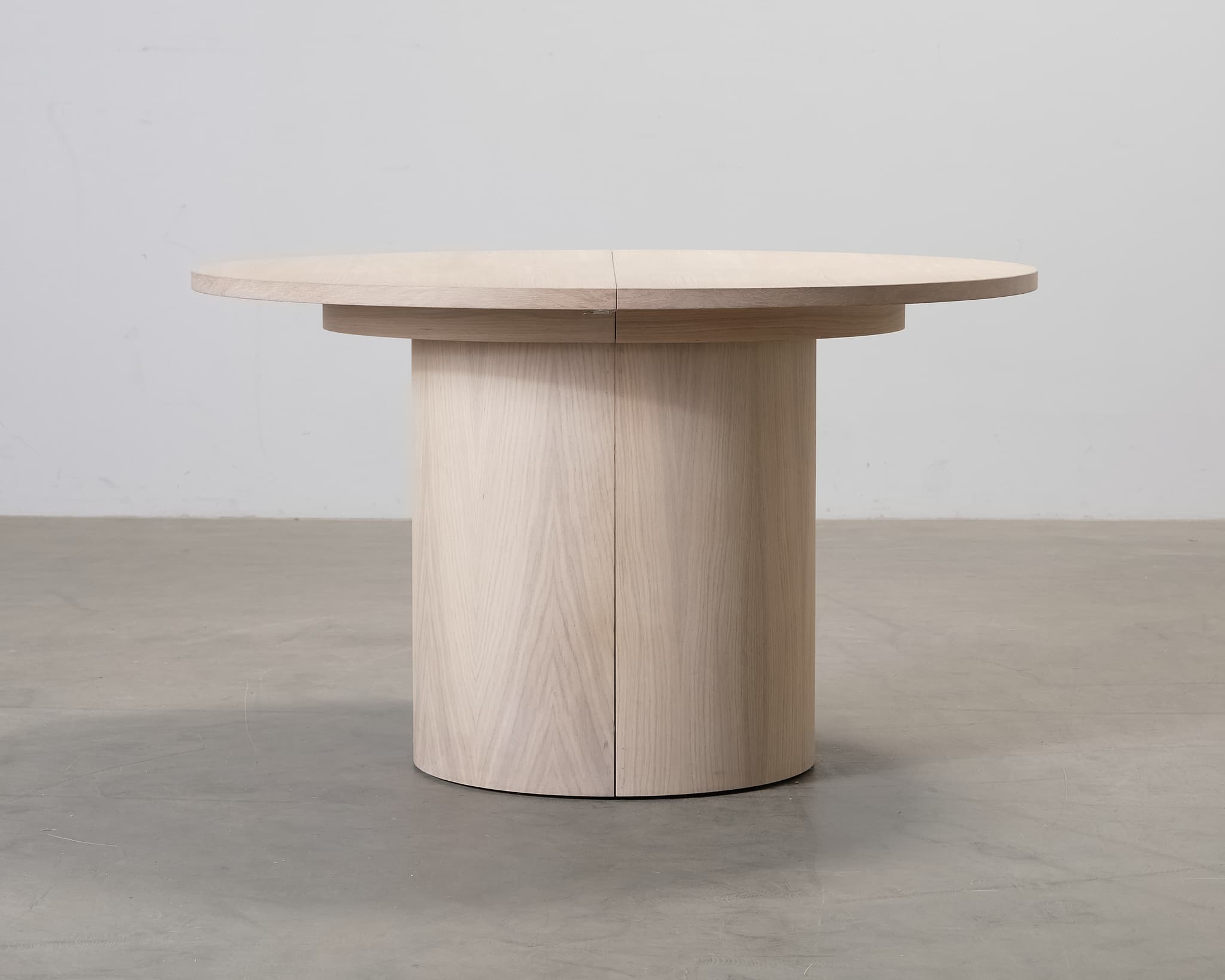 Forms & Objects Mie förlängningsbart matbord 127–177 cm björk